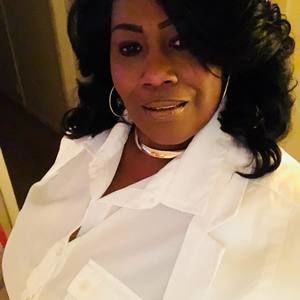 Meet your Posher, Lora ann